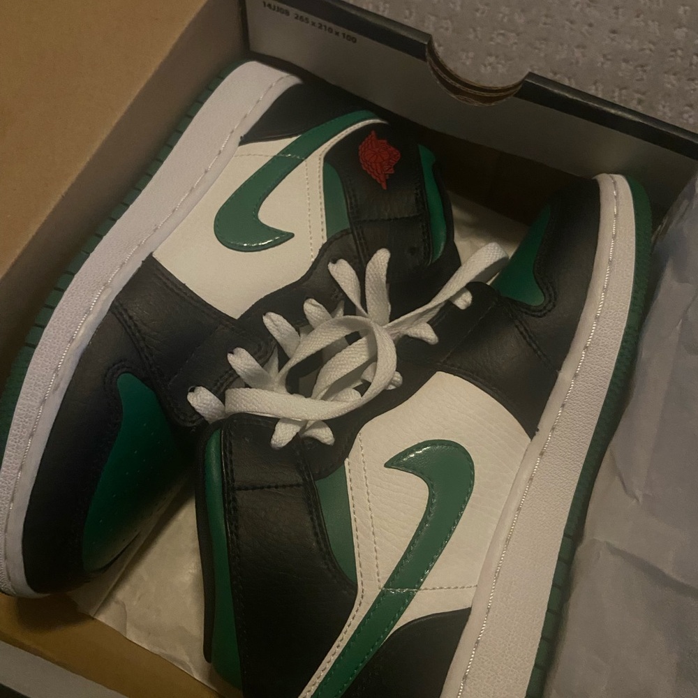 jordan 1s pine green